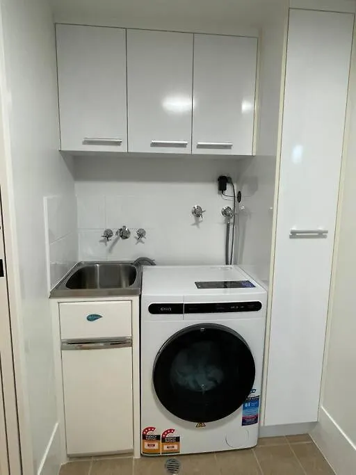 Atlantis Unit 1 Apartment Hervey Bay 0*,  Australia