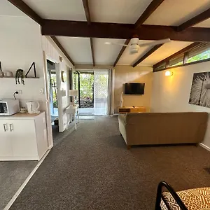 Hostel Colonial Village, Hervey Bay
